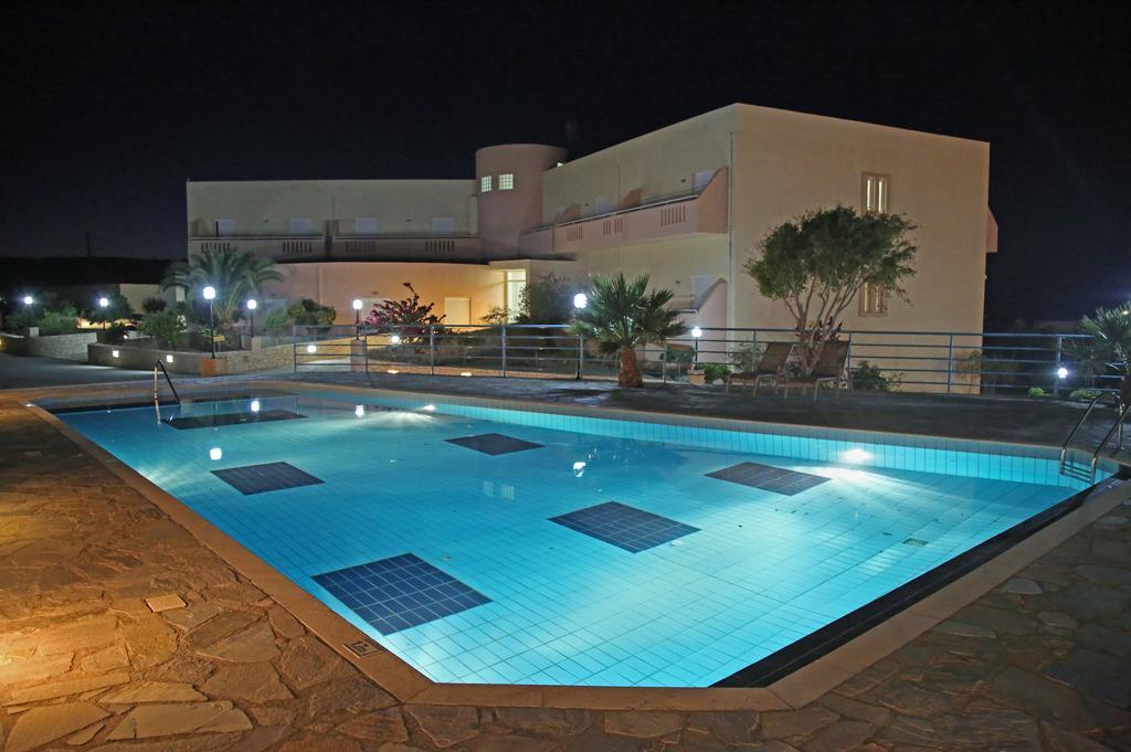 Hotel Sea Breeze Sitia  Luaran gambar