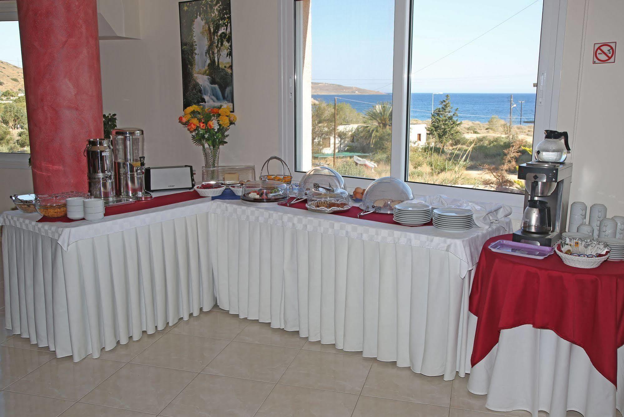 Hotel Sea Breeze Sitia  Luaran gambar